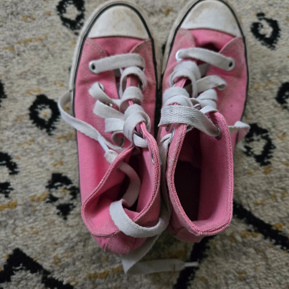 Girls Converse